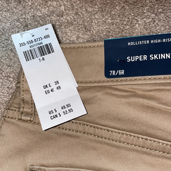 NWT Hollister Skinny Jeans - Picture 2 of 3